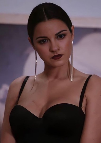 Maite Perroni photo