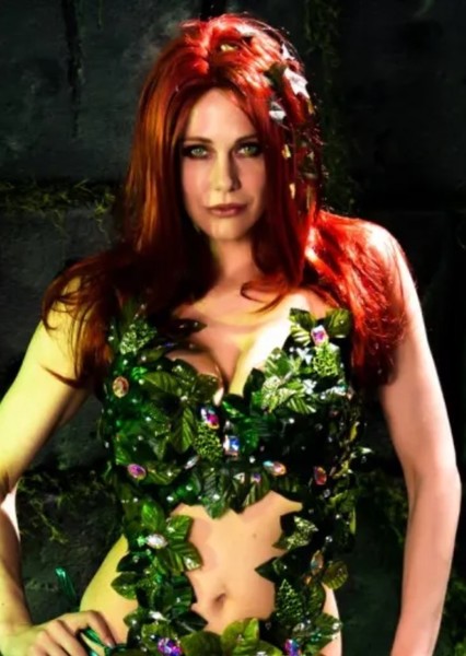 Maitland Ward photo