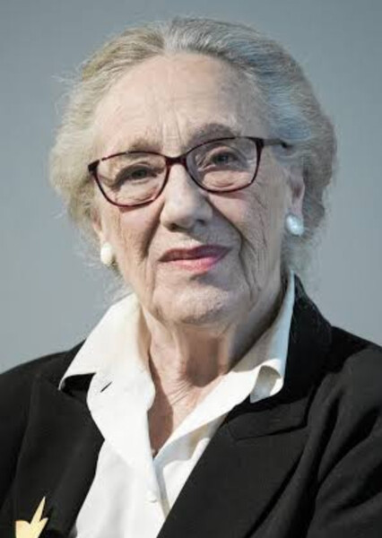 Maja Komorowska photo
