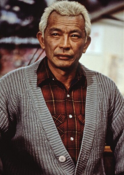 Mako Iwamatsu photo