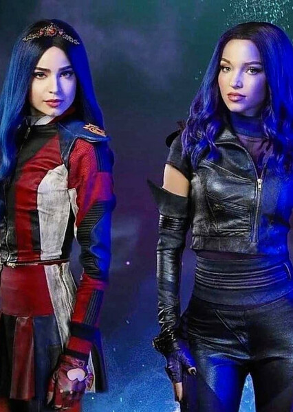 Mal and Evie photo