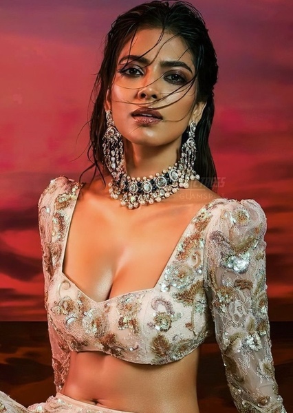 Malavika Mohanan photo