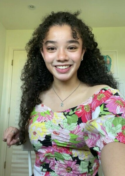 Malia Baker photo