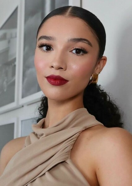 Malia Baker photo