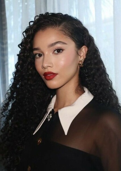 Malia Baker photo