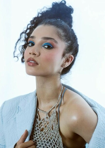 Malia Baker photo