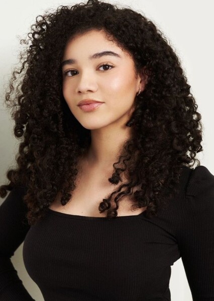 Malia Baker photo