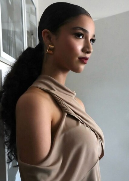 Malia Baker photo