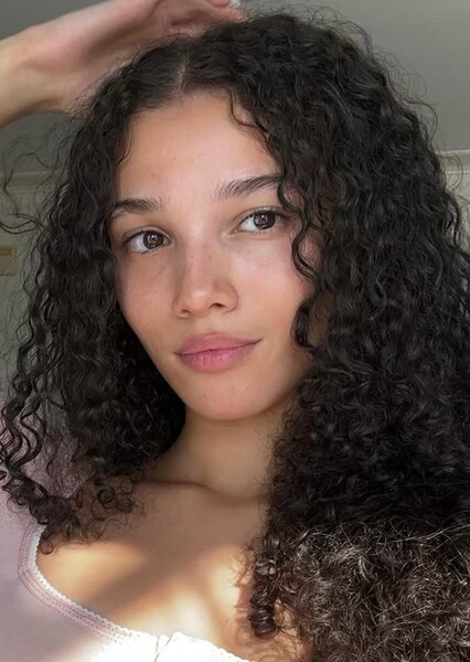 Malia Baker photo