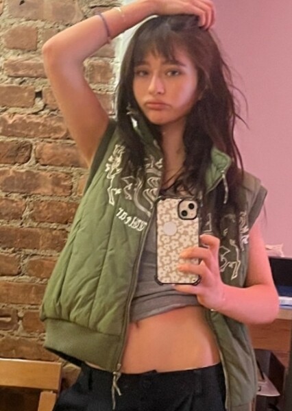 Malina Weissman photo