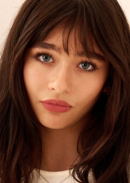 Malina Weissman as Brooke Shields in Actress