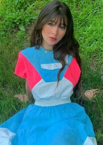 Malina Weissman photo