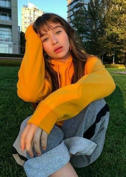 Malina Weissman photo