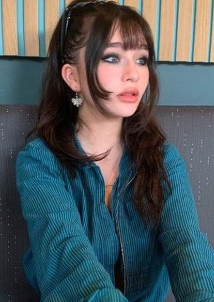 Helen Shyres