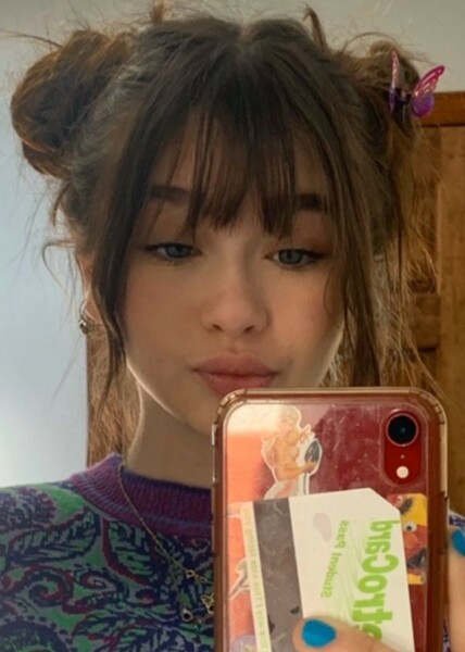 Malina Weissman photo