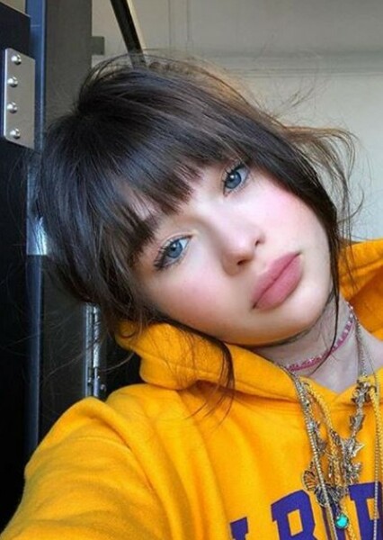 Malina Weissman photo