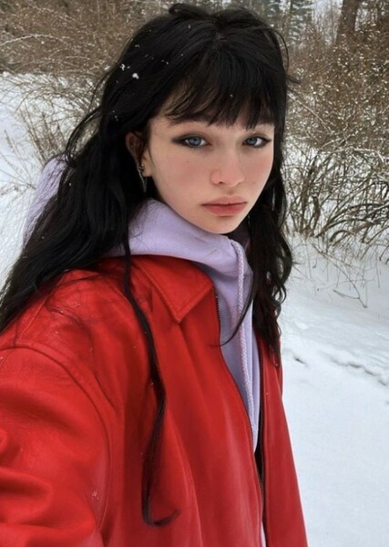 Malina Weissman photo
