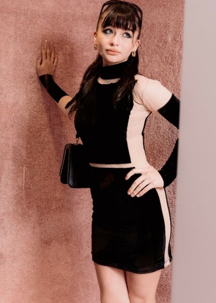 Malina Weissman photo