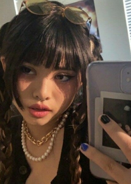 Malina Weissman photo