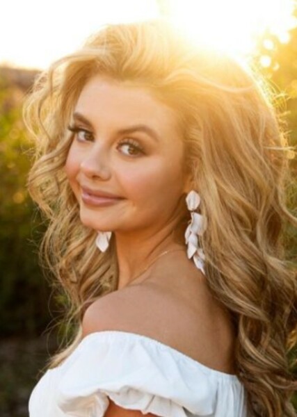 Mallory James Mahoney photo