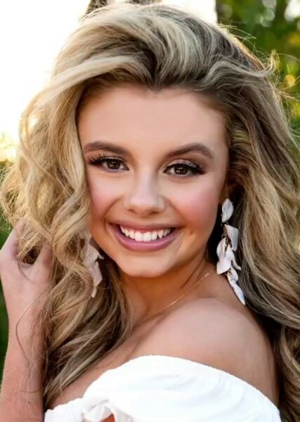 Mallory James Mahoney photo