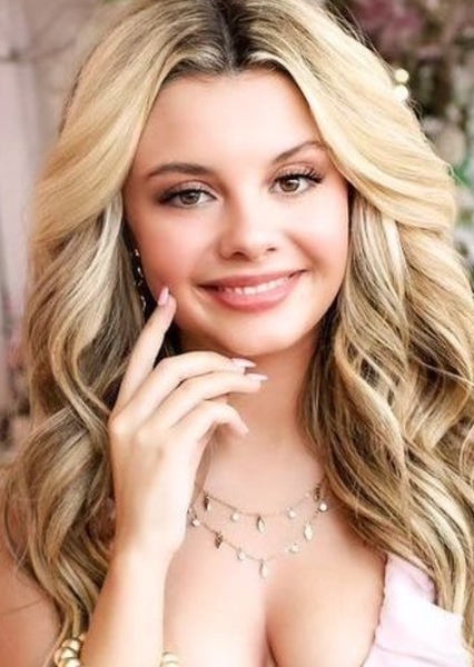 Mallory James Mahoney photo