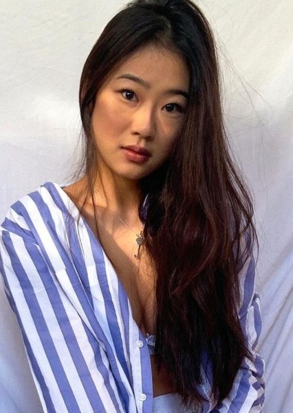 Malu Ogata photo