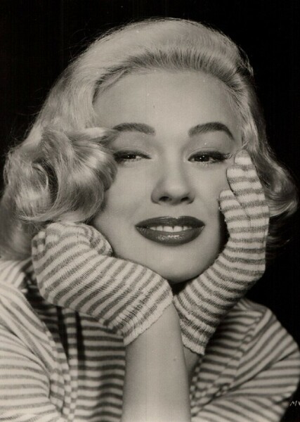 Mamie Van Doren photo