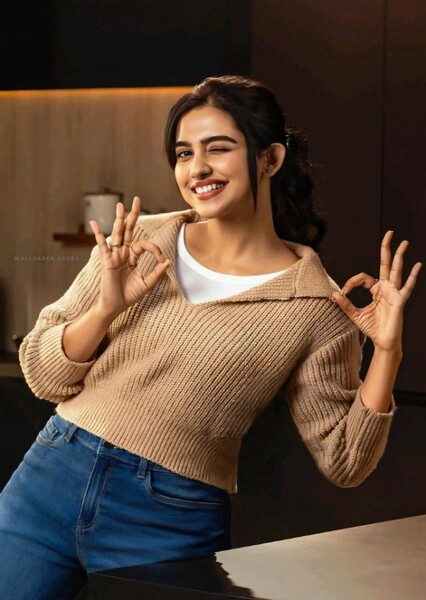 Mamitha Baiju photo