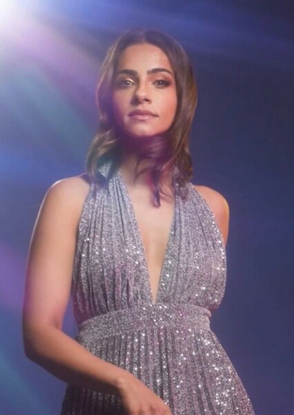 Mandip Gill photo