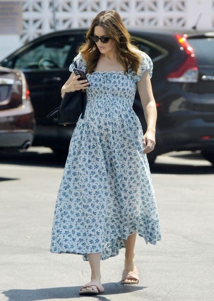 Mandy Moore photo