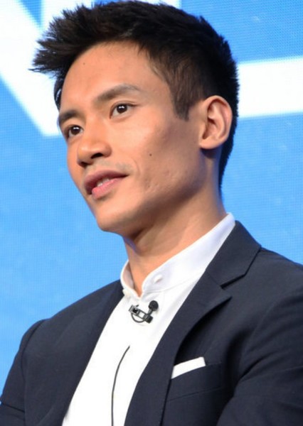 Manny Jacinto photo