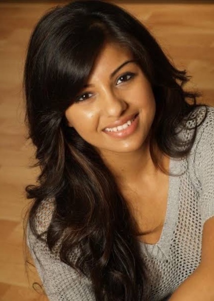 Maple Batalia photo