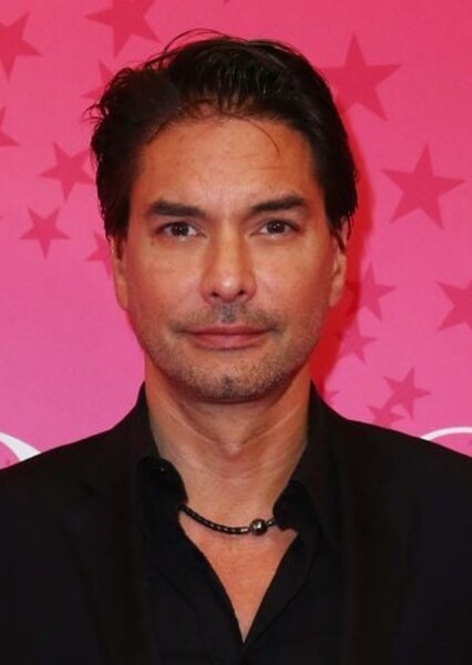Marcus Schenkenberg photo