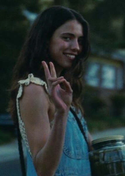 Margaret Qualley photo