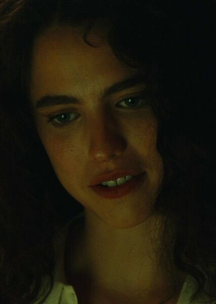 Margaret Qualley photo