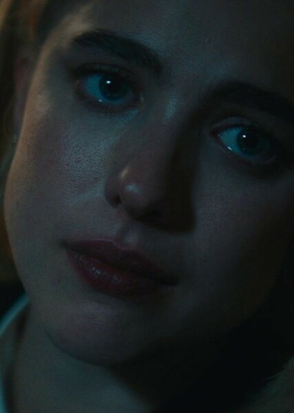 Margaret Qualley photo