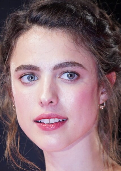 Margaret Qualley photo