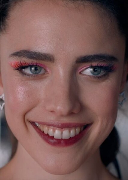 Margaret Qualley photo