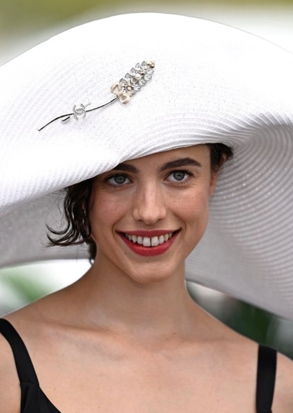 Margaret Qualley photo