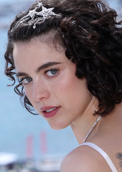 Margaret Qualley photo