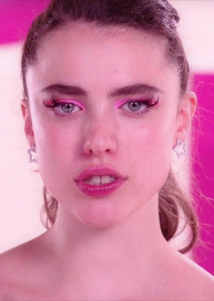 Margaret Qualley photo