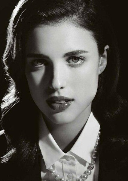 Margaret Qualley photo