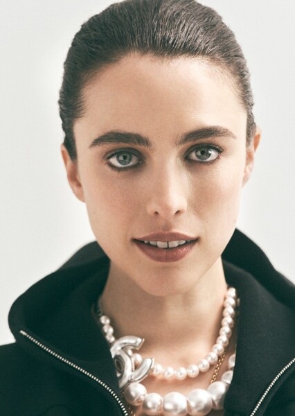 Margaret Qualley photo