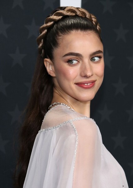 Margaret Qualley photo