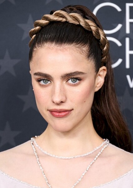 Margaret Qualley photo