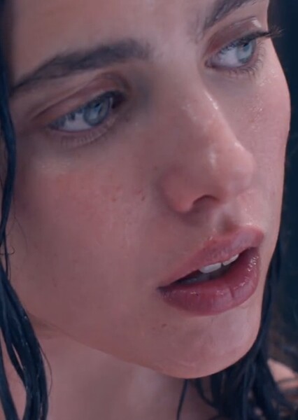 Margaret Qualley photo