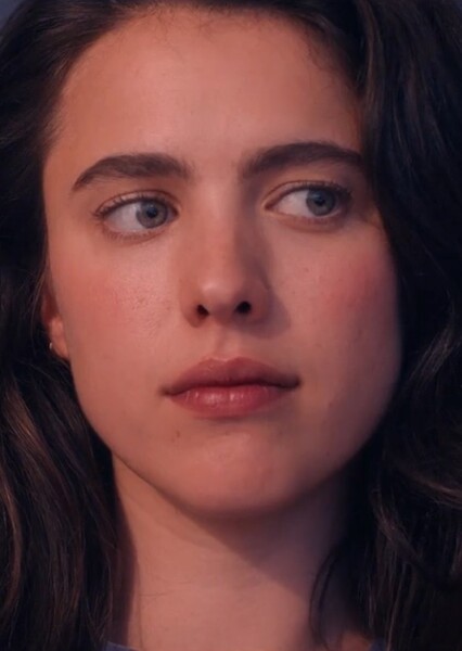 Margaret Qualley photo