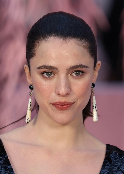 Margaret Qualley photo