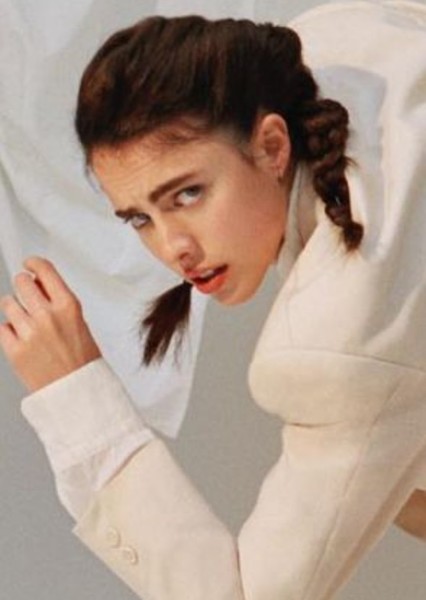 Margaret Qualley photo